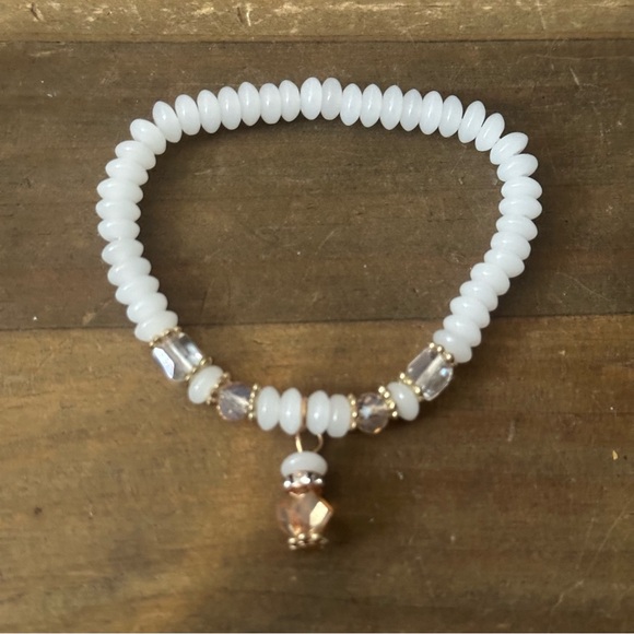 Beaded stretch bracelet bundle - Picture 3 of 7